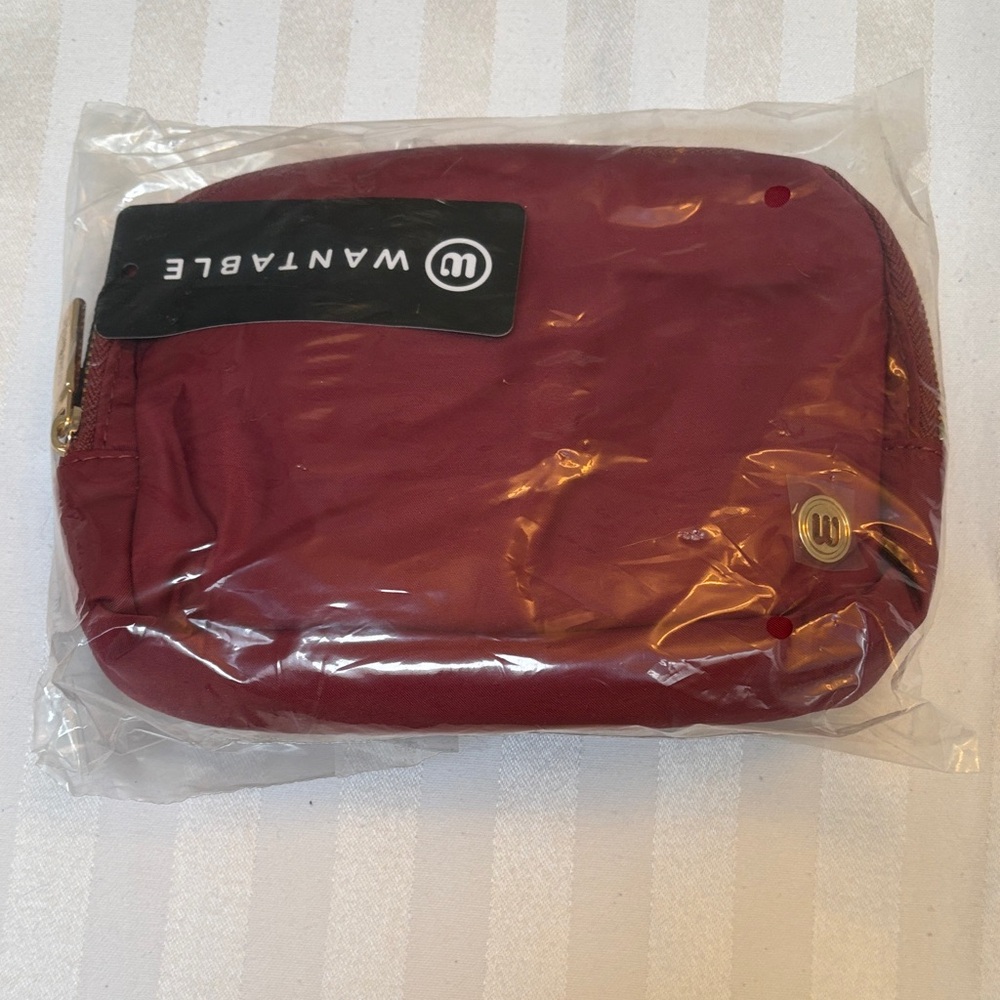 WANTABLE Burgandy Cozytober Crossbody Bag